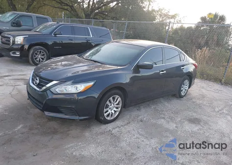 2018 Nissan Altima 2.5 S z USA, uszkodzony, nr VIN 1N4AL3APXJC478652